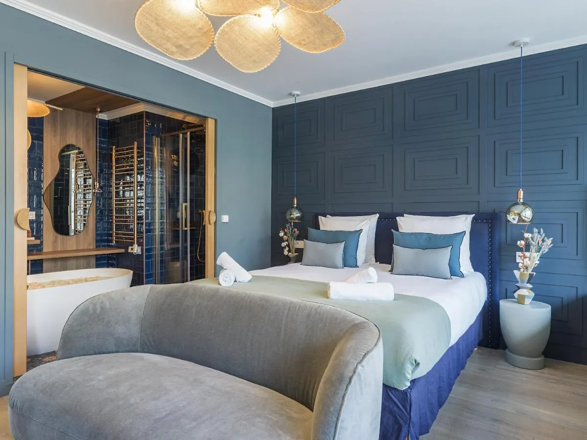 The Blue Alma Eiffel Tower Apartment Paris France